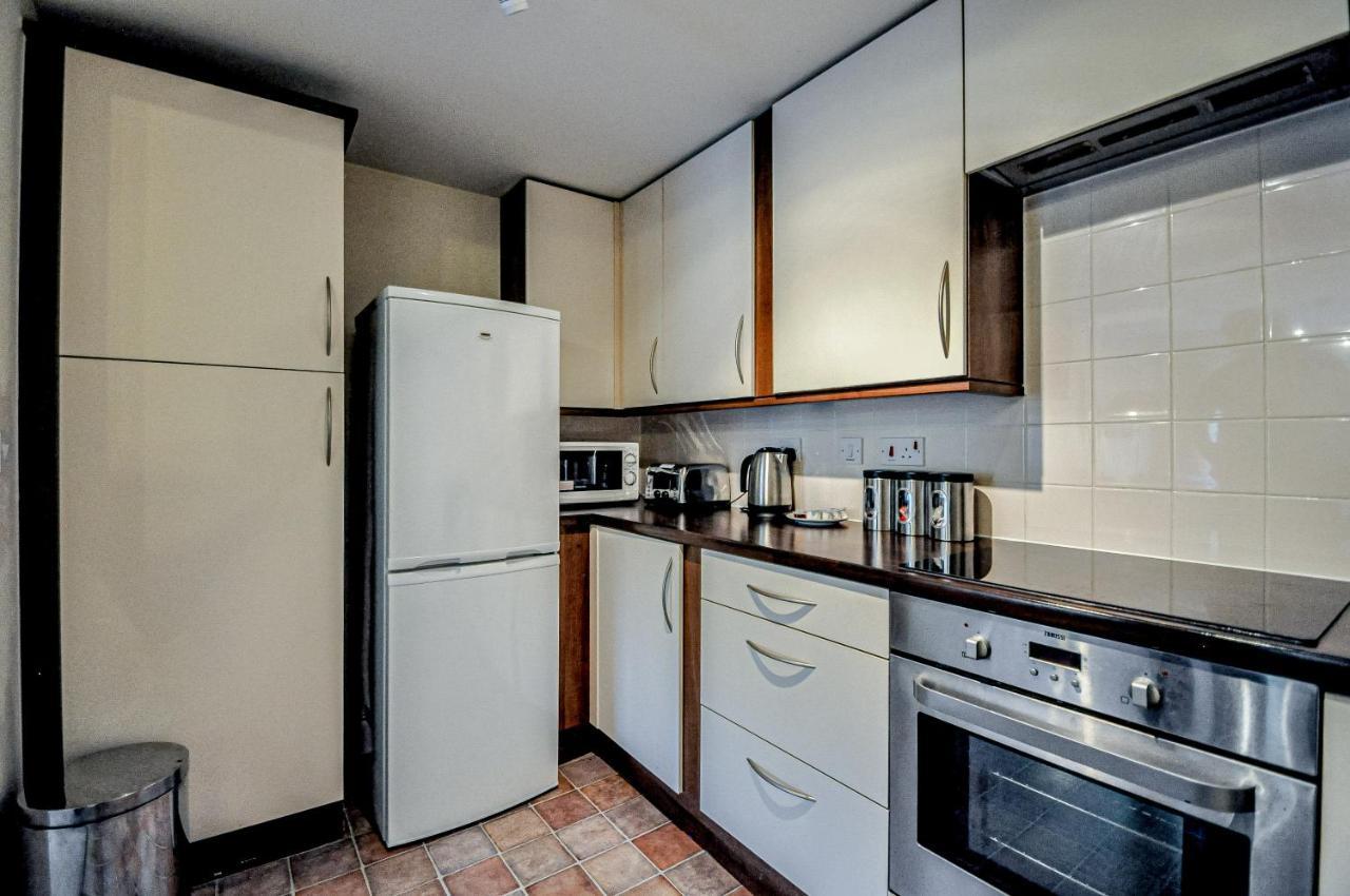 Kings Quarter - Four Bed Apartment - #0202 Maidenhead Exterior photo